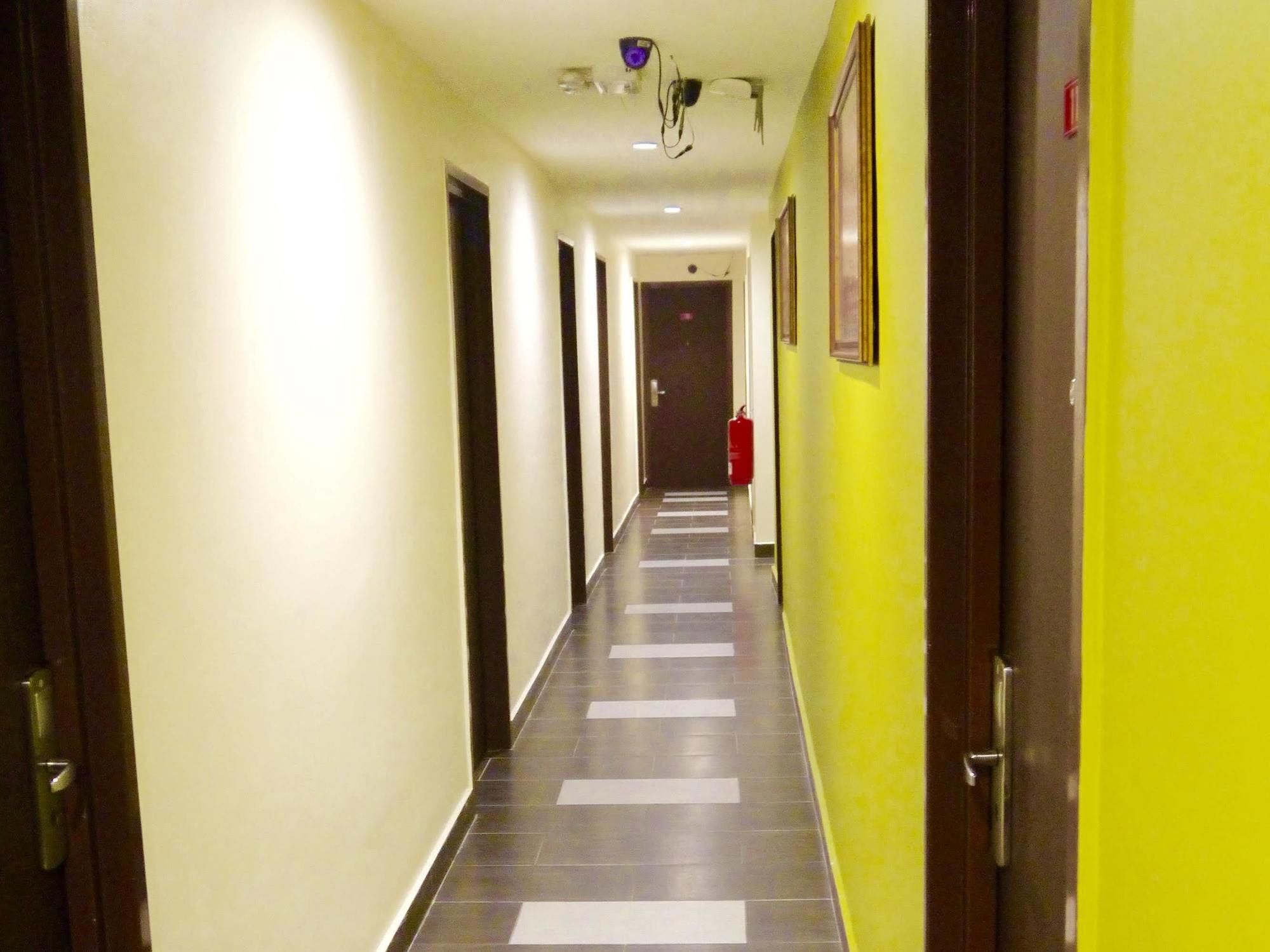 33 Star Hotel By The Awinka Group Of Management Kuala Lumpur Extérieur photo