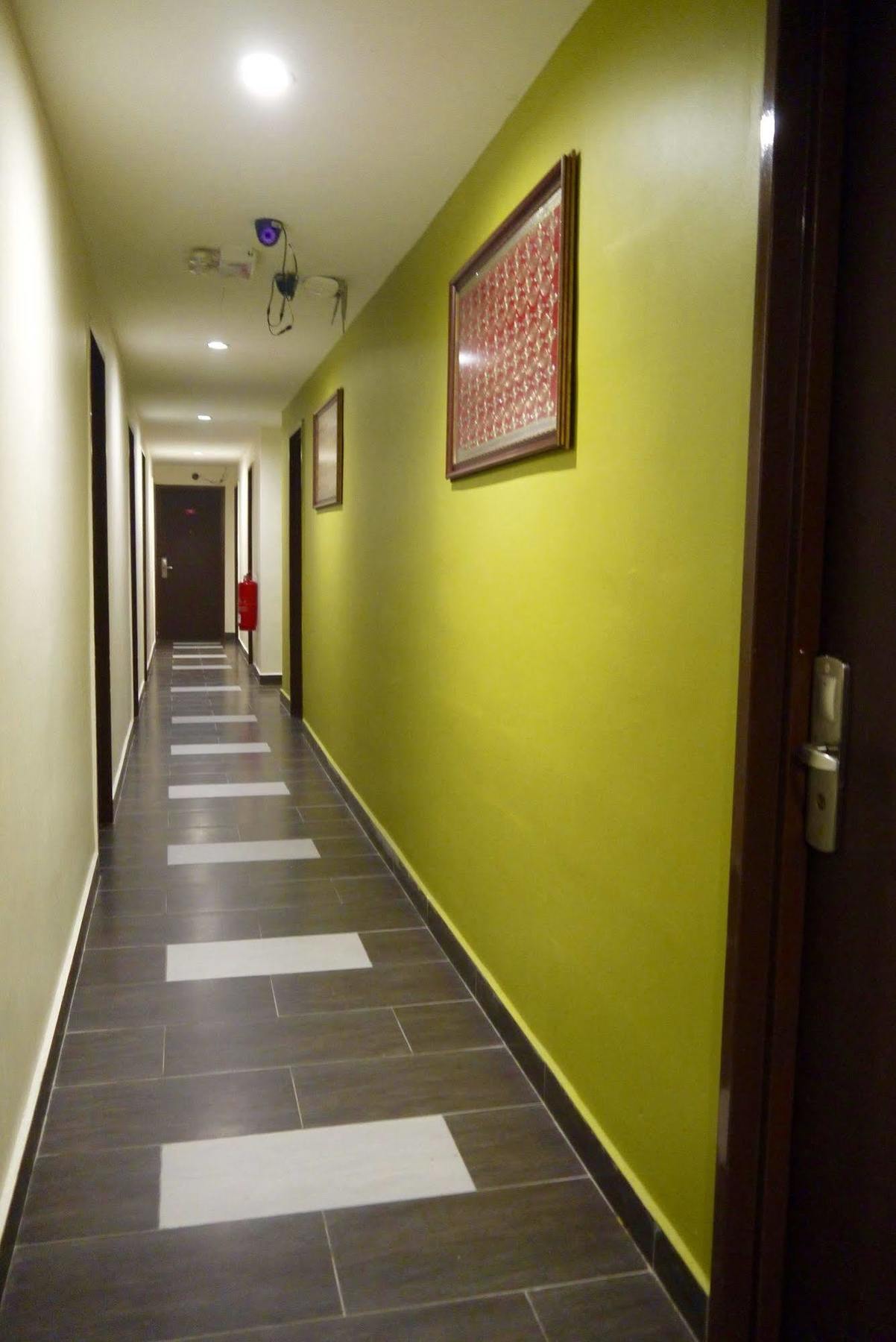 33 Star Hotel By The Awinka Group Of Management Kuala Lumpur Extérieur photo